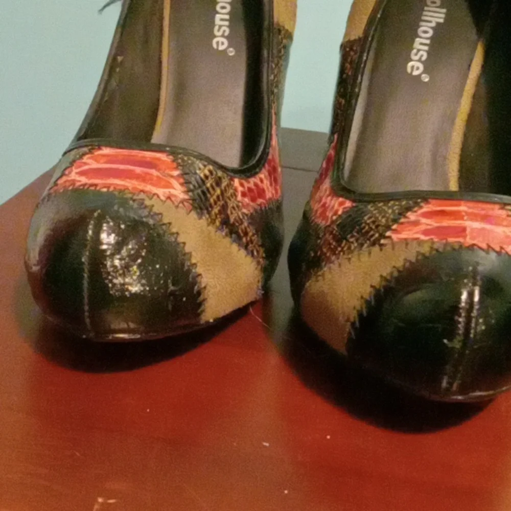 Dollhouse Red Snake Print Patch Heels